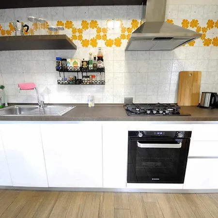 Lägenhet Rododendro Forest By *